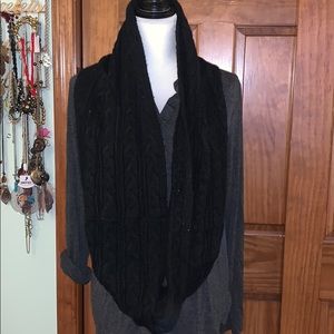 One size Black woven infinity scarf